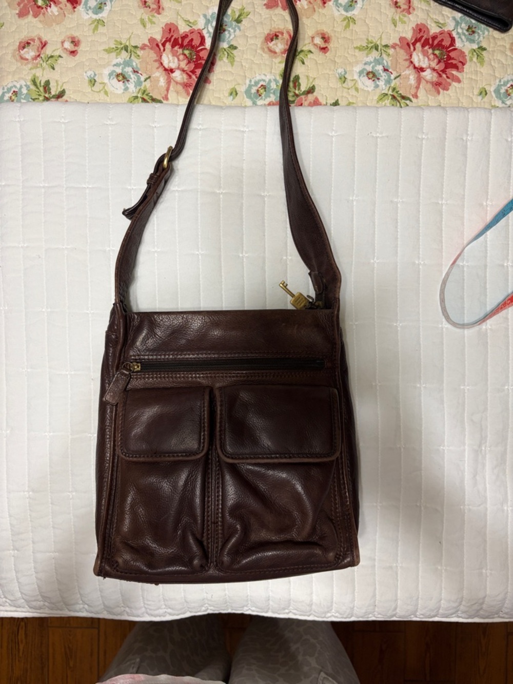 Vintage Fossil Dark Brown Leather Messenger Crossbody Bag w/ checkbook cover